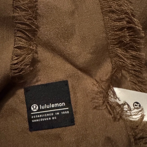 Lululemon Athletica Brown Wool Scarf - Picture 3 of 4